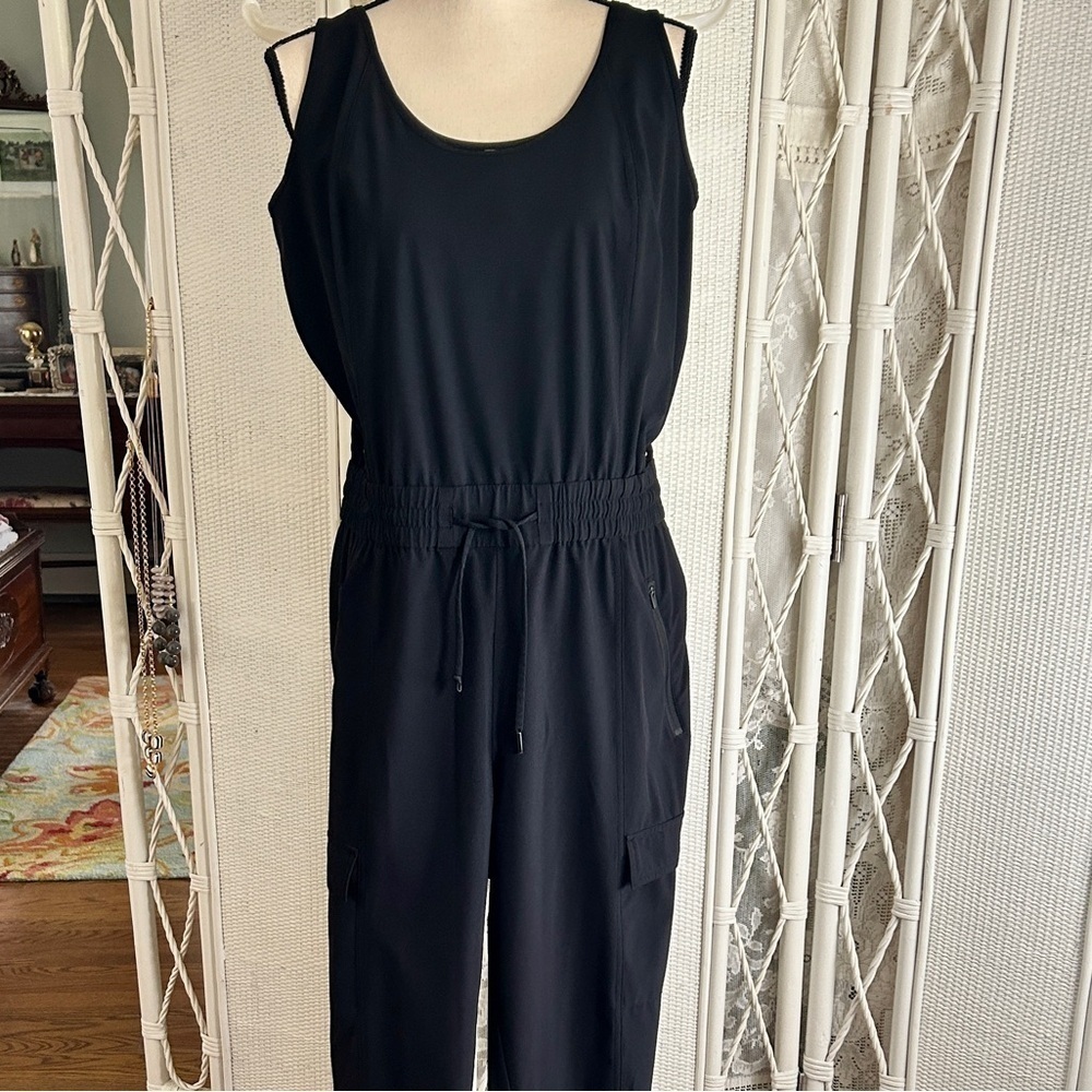 Athleta Unbound Black Jumpsuit Sleeveless Drawstring Waist Pockets size Large - Picture 2 of 15